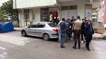 Seyir halindeki otomobil alevlere teslim oldu
