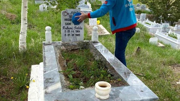 Susuz'da şehit mezarlıklarına bayram temizliği