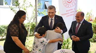 Vali Şahin'den bayram ziyaretleri