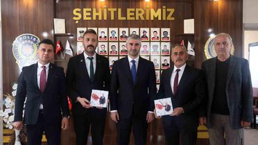 Bakan Yardımcısı Erzurum'da şehit aileleri ve gazilerle bayramlaştı