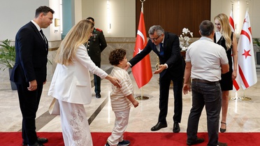 Cumhurbaşkanı Erhürman Bayramda Vatandaşlarla Bir Araya Geldi