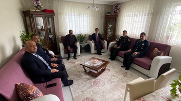 Kaymakam Eskimez'den Şehit Ailesine Bayram Ziyareti