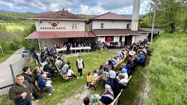 Yüzlerce yıllık bayram geleneği 'ziyrat' Ekincik köyünde yaşatılıyor
