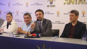 AK Parti Antalya'da bayramlaşma programı