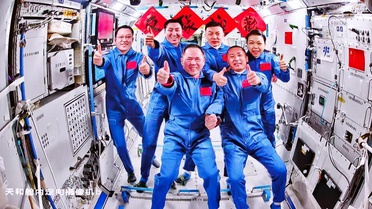 Shenzhou-21 Mürettebatı Görevini Devretti