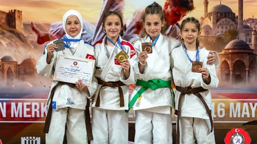 Melisa Liva Darka'dan 5 Altın Madalya