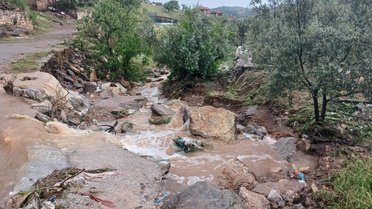 Demirci'de Şiddetli Yağış ve Dolu