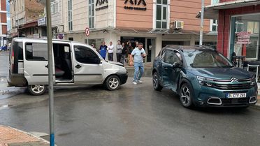 Bafra'da Trafik Kazası: 7 Yaralı