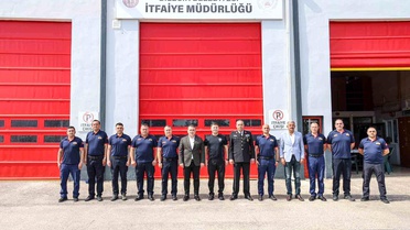 Vali Sözer itfaiye personeliyle bayramlaştı