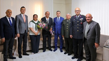 Vali Eldivan'dan şehit ailesi ve gaziye bayram ziyareti