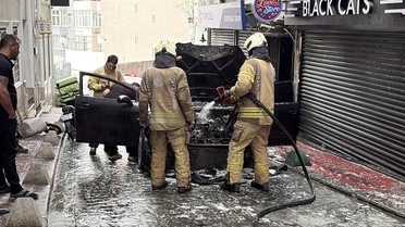 Beyoğlu'nda Otomobil Yangını