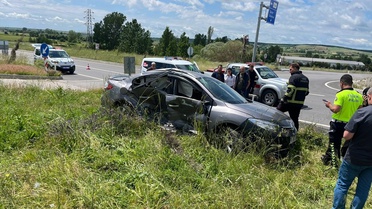 Kırklareli'nde Otomobil Çarpışması: 6 Yaralı