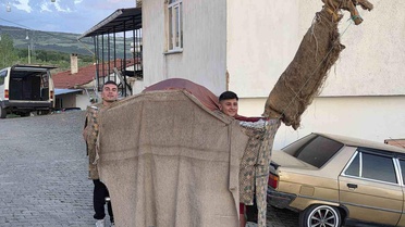 Kukla Deve Geleneği Bayramda Renkli Anlar Yaşattı