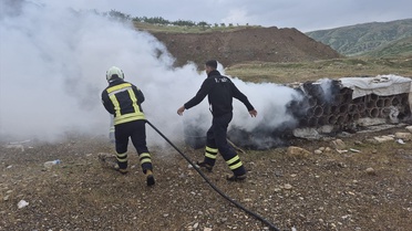 Siirt'te Yangın: 10 Kova Arı Telef Oldu