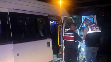 Akyazı'da Minibüste Silahlı Saldırı