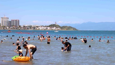 Yumurtalık Sahilleri Bayramda Dolup Taştı