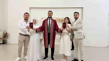 Kardeşlerin çifte mutluluğu: Aynı gün evlenip, birbirlerine şahit oldular