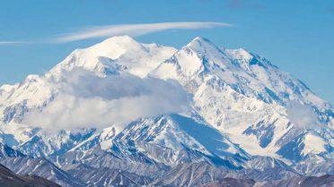 McKinley Dağı'ndan düşen 3 Letonyalı dağcı hayatını kaybetti