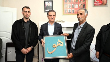 Vali Baruş'tan Şehit Ailelerine Bayram Ziyareti