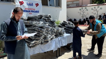 Yetim Vakfı'ndan Afganistan'a Kurban Yardımı