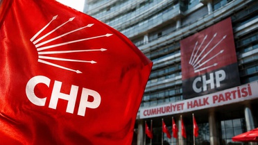 CHP’de yargı krizi derinleşiyor: 221 eski milletvekilinden kurultay çağrısı