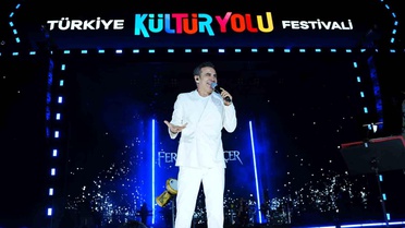 Ferhat Göçer, Manisa'da Unutulmaz Bir Gece Yaşattı