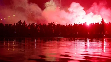 Ortalık yangın yeri! PSG taraftarı koca şehri savaş alanına döndürdü 