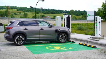 Bartın Üniversitesinde Elektrikli Araç Şarj İstasyonu Açıldı
