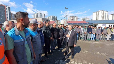 Başkan Yalçın'dan bayramın kahramanlarına teşekkür