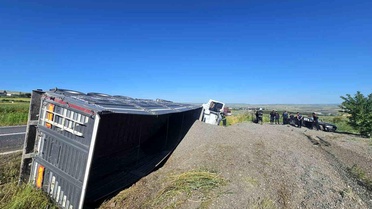 Batman'da Trafik Kazası: 3 Yaralı