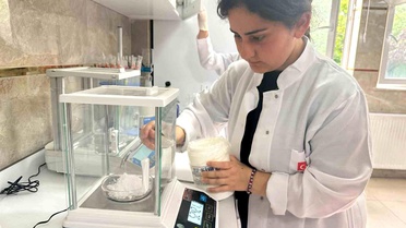 Bursa'daki kız lisesi sıfır atıkla örnek oluyor, ekonomiye katkı sunuyor