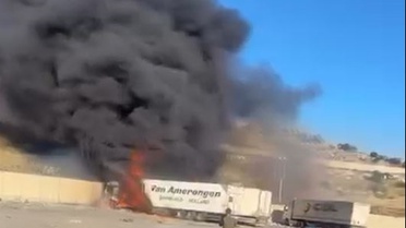 Reyhanlı'da TIR Yangını Kontrol Altına Alındı
