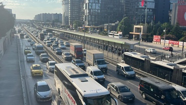 İstanbul'da bayram tatili sonrası sabah saatlerinde trafik yoğunluğu oluştu