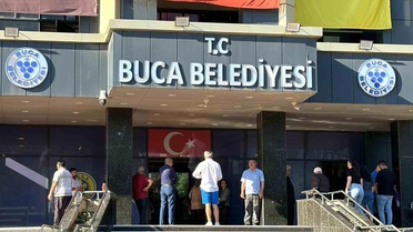 İzmir'de Buca Belediyesine dev yolsuzluk operasyonu: Başkan dahil 50 gözaltı