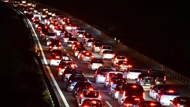 TEM Otoyolu'nda İstanbul yönü trafiğe kapatılıyor