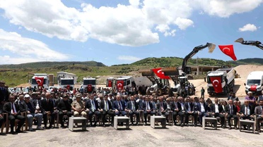 Tunceli'de 120 kilometrelik sıcak asfalt hedefi için ilk adım atıldı