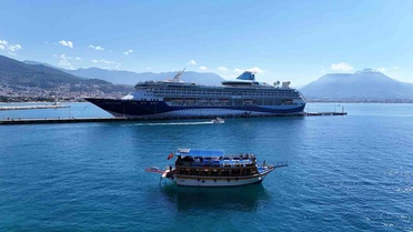 Alanya'ya Lüks Kruvaziyerle 1770 Turist Geldi