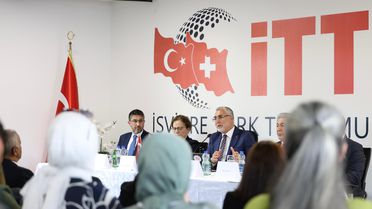 Bakan Işıkhan'dan İsviçre'deki Türklere destek mesajı