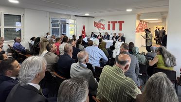 Bakan Işıkhan: İsviçre'deki Türklerle gurur duyuyoruz