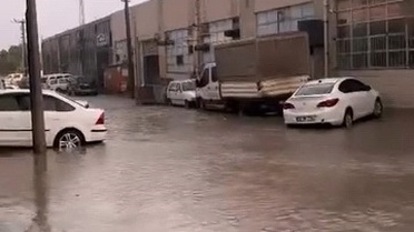 İnegöl'de Ceviz Büyüklüğünde Dolu