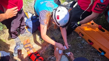 Fethiye'de Yamaç Paraşütü Ormana Düştü