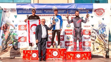 Kağıtspor'dan madalya yağmuru