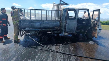 Adıyaman'da Kamyonet Yangını