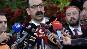 Özgür Özel'in 'iğrenç bıyıklı' sözlerine Atakan Sönmez'den yanıt