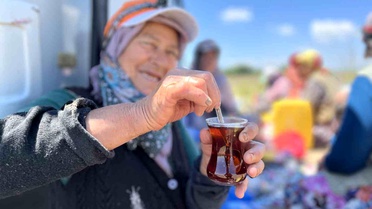 Karacabey'de İşçilerin Motivasyonu: Odun Ateşi Çayı