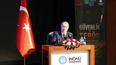 Akar: Mehmetçik terörle mücadelede asil davrandı
