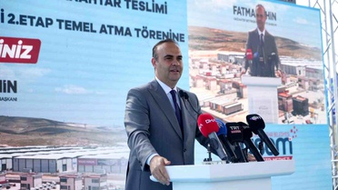 Bakan Kacır: 'Türkiye olarak tarih sahnesine eskisinden çok daha kuvvetli ve çok daha iddialı çıkıyoruz'