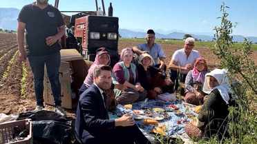 Başkan Tatık'tan tütün emekçilerine sabah ziyareti