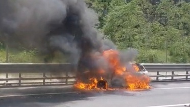 Bolu Dağı'nda Otomobil Yangını