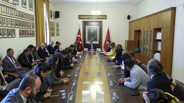 Özgür Özel: CHP İçinde Mücadele Edelim